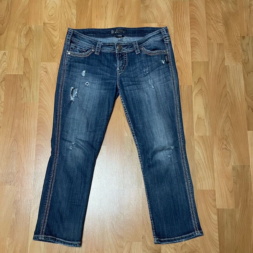 Silver Twisted Capri Denim Distressed Jeans Size 30
